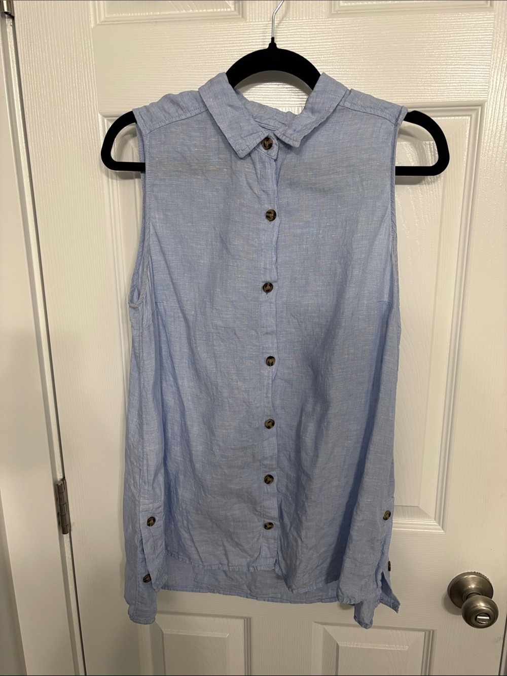 Sleeveless Collared Button-Up Tunic Top - Light Blue